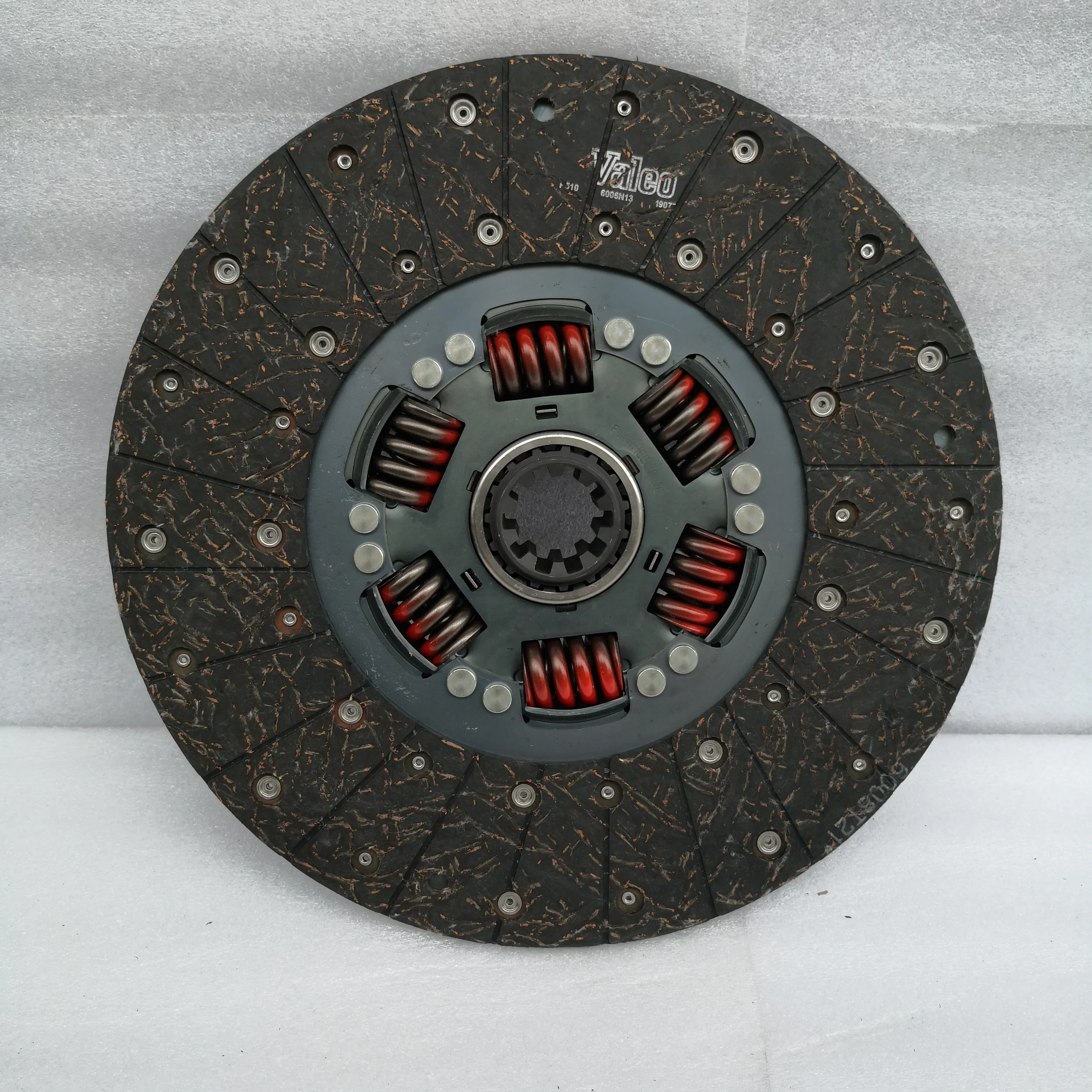 

JAC genuine parts CLUTCH DRIVEN PLATE ASSY 41100-Y5030 heavy duty truck
