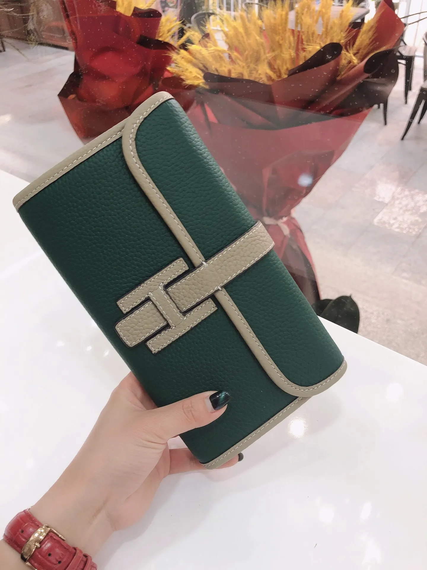 

Сумка кросс-боди Женская с цепочкой, модный саквояж на плечо, дизайнерский чемоданчик из воловьей кожи, мессенджер в стиле кэжуал