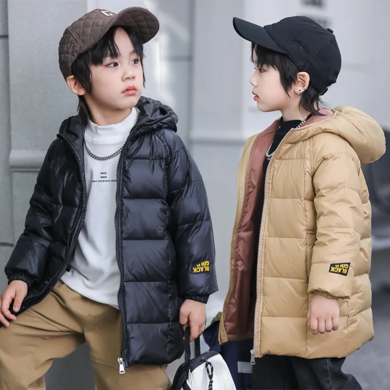 Осенне-зимний детский пуховик из полиэфирного волокна черного и золотого цвета