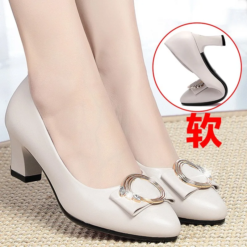 2023 Spring And Autumn Mid-heel Single Shoes Women's Middle-aged Women's High-heeled Soft-soled Leather Shoes For Mothers