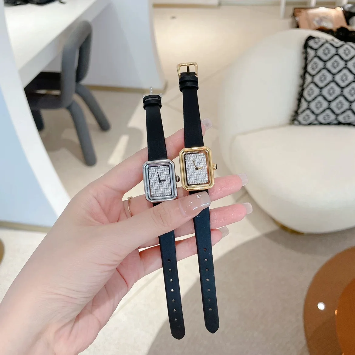 Simple square women's watch elegant atmosphere women's quartz watch full rhinestone dial unique women's watch