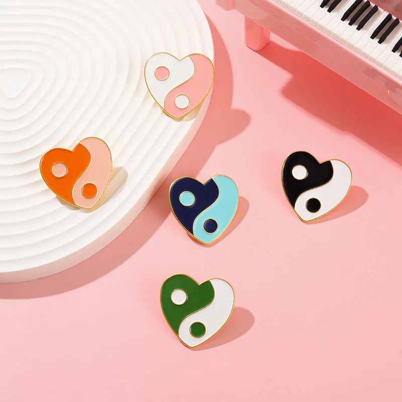 

Creative Fashion Tai Chi Gossip Enamel Pin Heart Shaped Geometric Round Metal Badge Brooch Cartoon Fashion Jewelry Give Friend