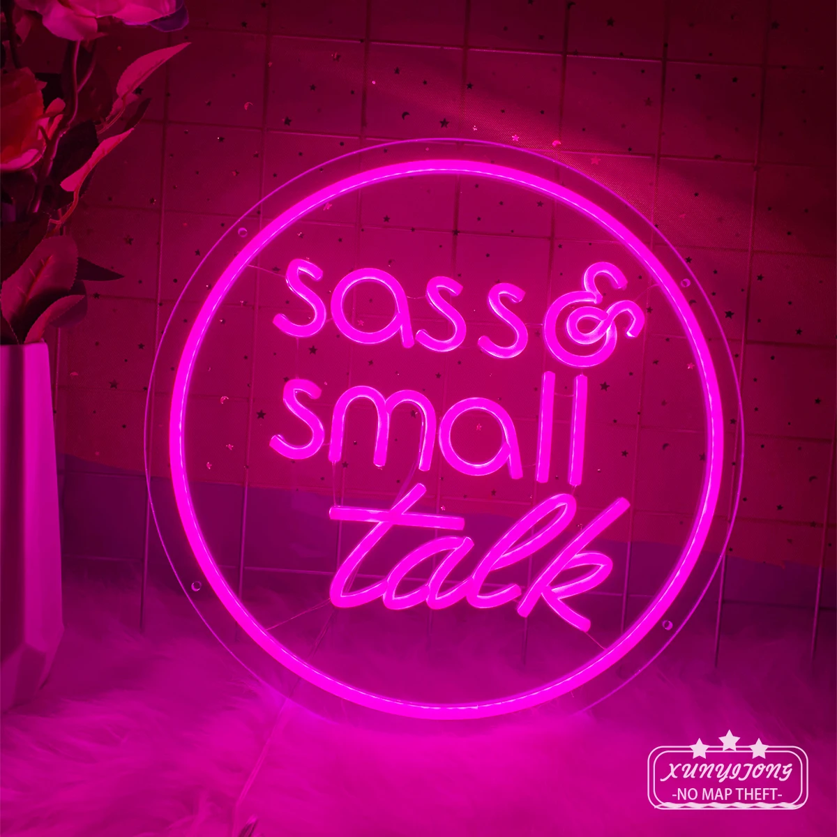 Неоновая лампа Sass Small Talk подходит для общественных мест библиотеки кабинета