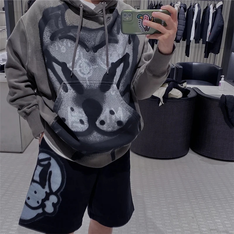 

Cartoon Dog Head Print Graffiti Loose Casual Fleece Hoodies for Men and Women Retro High Street Oversized Hooded Sweatshirts