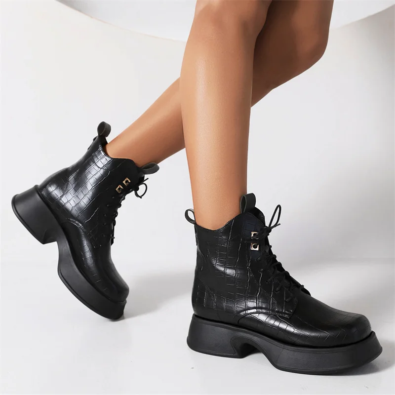 Уличные трендовые Резиновые Нескользящие сапоги на платформе с узором под