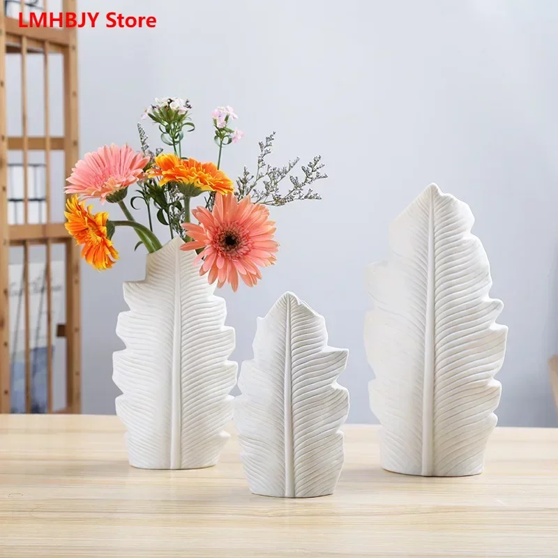 

LMHBJY Nordic Minimalist Style Ceramic Vase Ornaments Pure White Burnt Dried Flowers Inserted Into Home Furnishings
