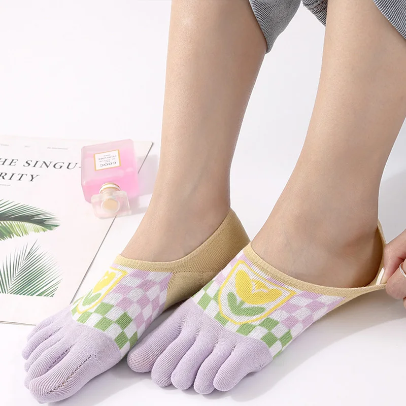 10 Pairs Woman Invisible Toe Socks Summer Cotton Flowers Grid Shallow Mouth No Show 5 Finger Socks Beautiful Harajuku Socks