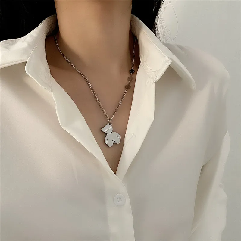 

Smiling Face Lucky Bear Titanium Steel Pendant Necklace Women Simple and Cute Daughter Gift Jewelry
