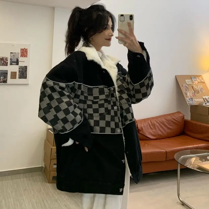 Autumn and Winter New Fashion Trend Korean Version Solid Color Checkerboard Stitching Coat Thickened Thick Cotton Clothes