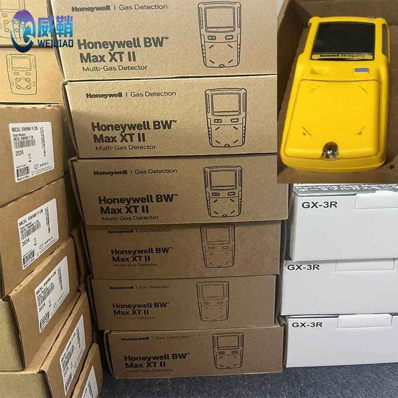 Портативный детектор газа 4 в 1 Honeywell BW MAX XTII