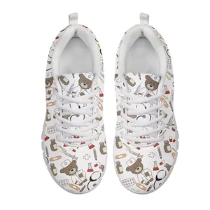 Кроссовки женские сетчатые с принтом медведя, на плоской подошве