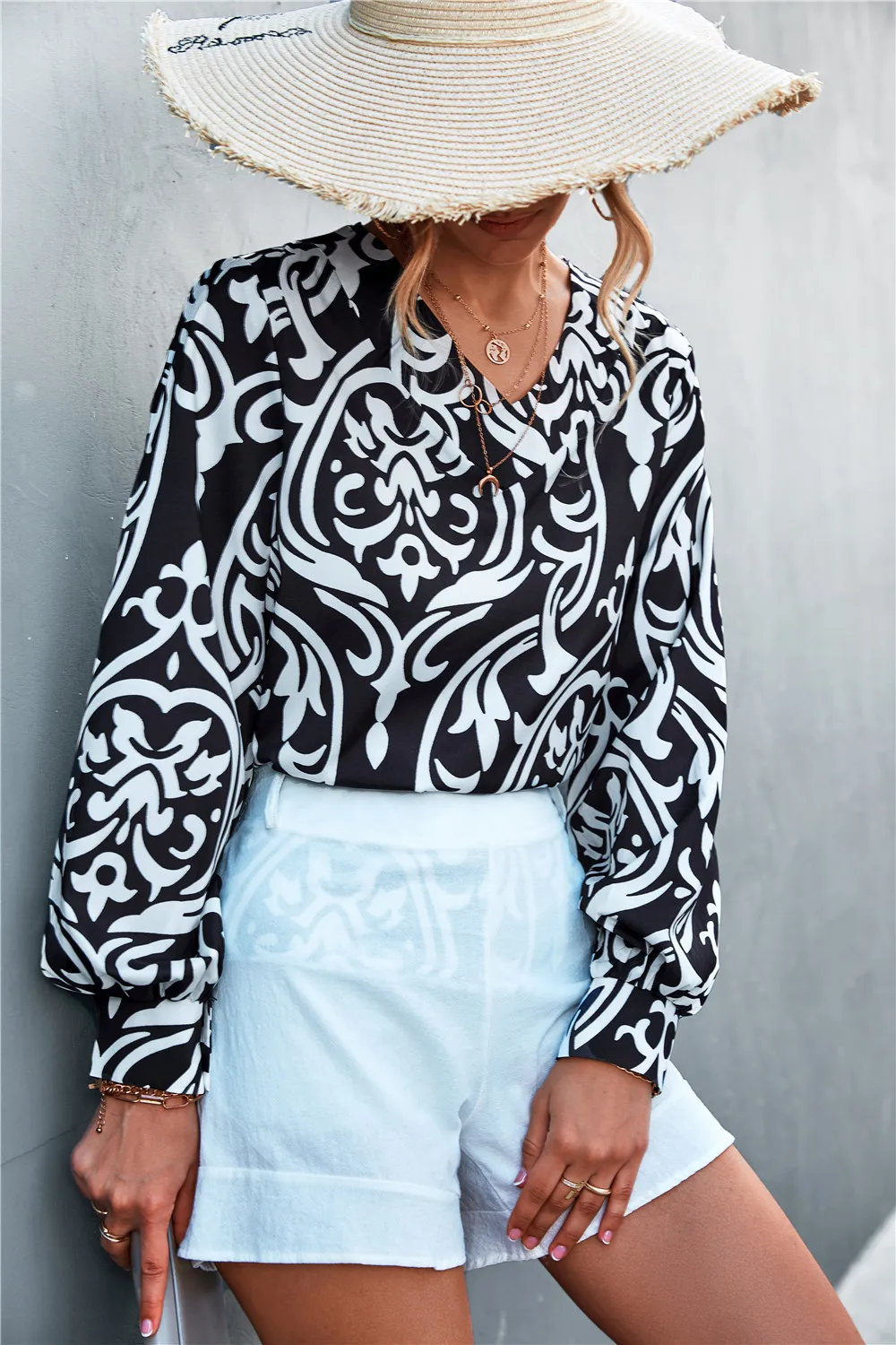 Женская Повседневная футболка с длинным рукавом, черная свободная Винтажная Футболка с принтом и V-образным вырезом, в пляжном стиле, C3793, ве...