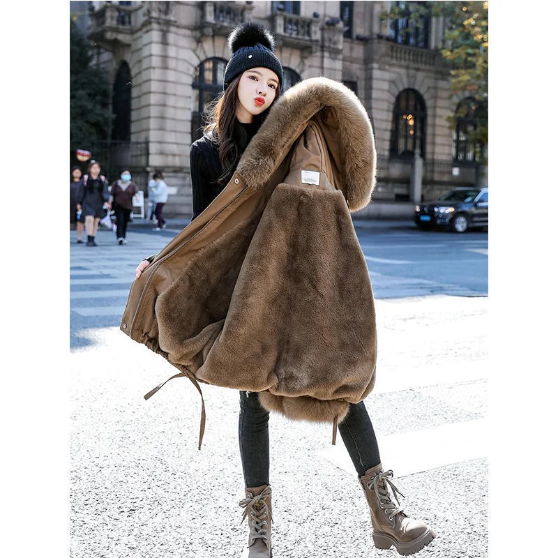 Women Outwear Solid Green Winter Thick Jackets High Quality Trench Faux Lamb Wool Coats Long Sleeve Hooded Zipper Short Fur Coat
