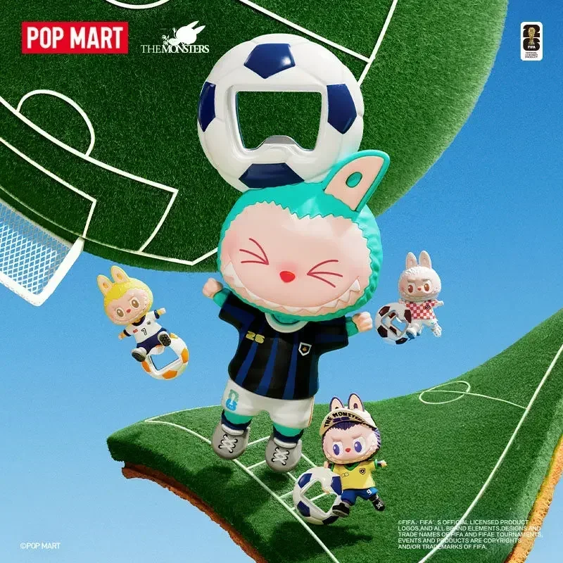 Фото POP MART LABUBU THE MONSTERS FIFA Series Открывалка для бутылок, магнит на холодильник, модная коллекционная фигурка, аниме-фигурка, игрушки-сюрпризы, куклы №5
