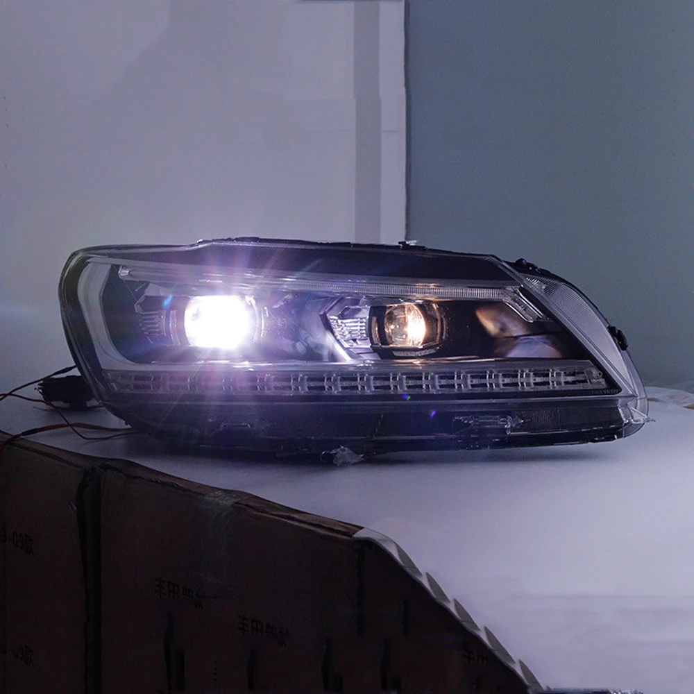 

For Volkswagen Passat 2011-2016 Car Headlight Assembly Dynamic Streamer Turn Signal Indicator Daytime Running Light Head Lamp