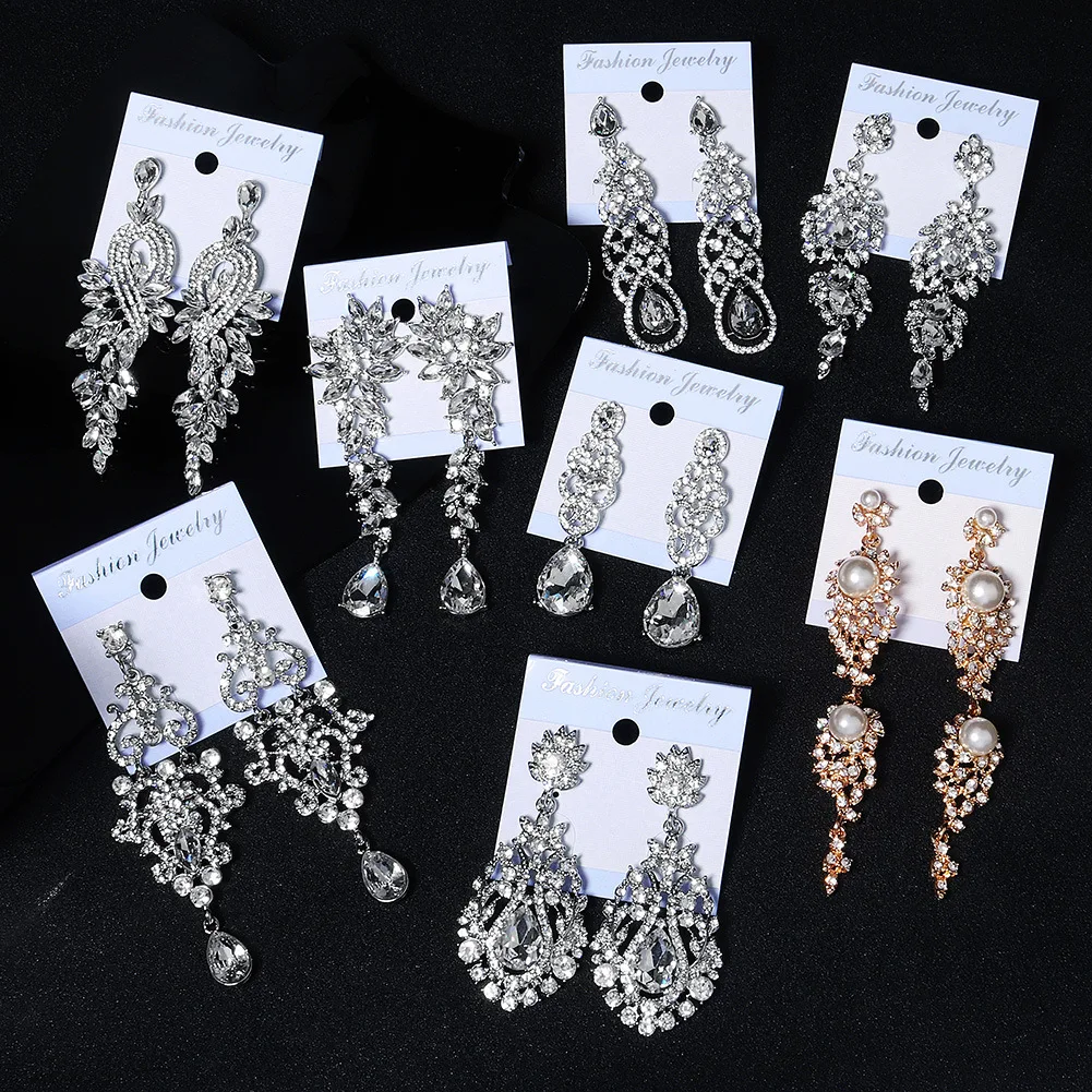 

Raylene Europe and The United States Alloy Earrings Trend Daily Retro Earrings Light Luxury Atmosphere Round Water Drop Earrings