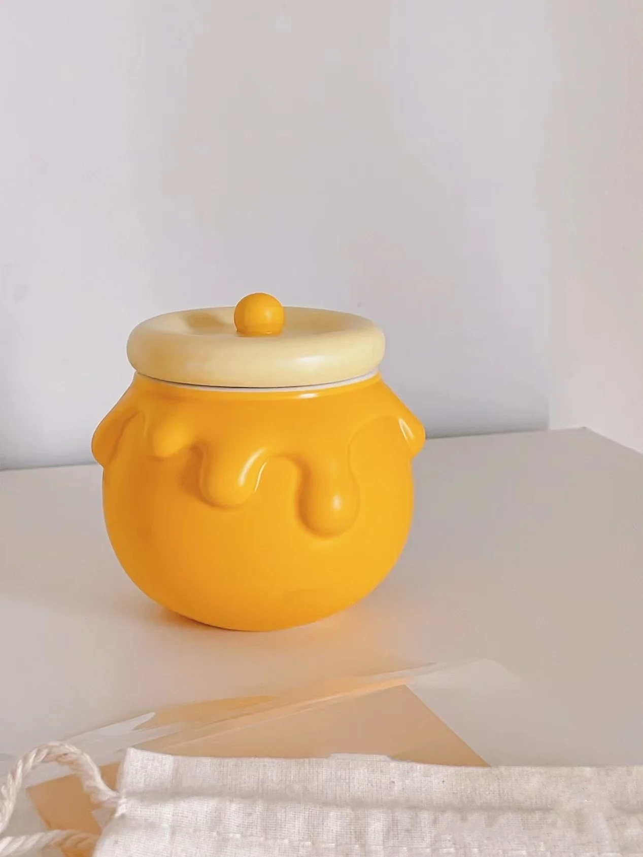 Точка пунктуации такая же ароматическая свеча Винни-Пух слоеный медовый горшок