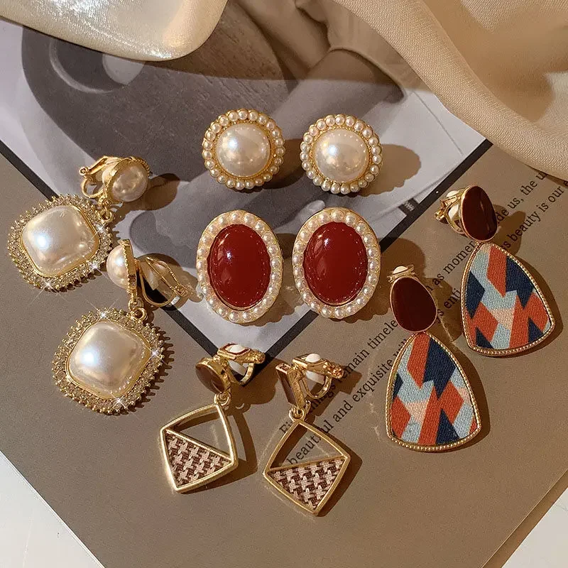 Новинка 2024 популярные аксессуары для ушей Классические клипсы французские