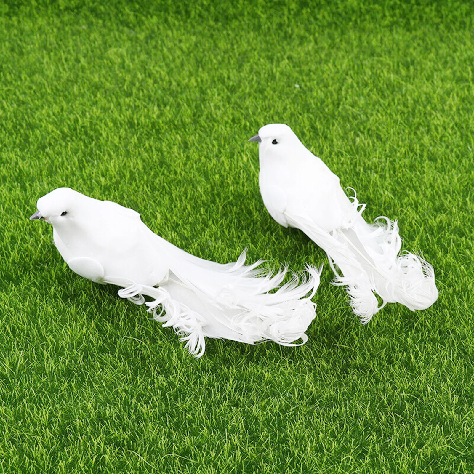 

4pcs Artificial White Pigeon Plastic Feather Love Peace Doves Bird Simulation Figurines Home Table Garden Hanging Decoration