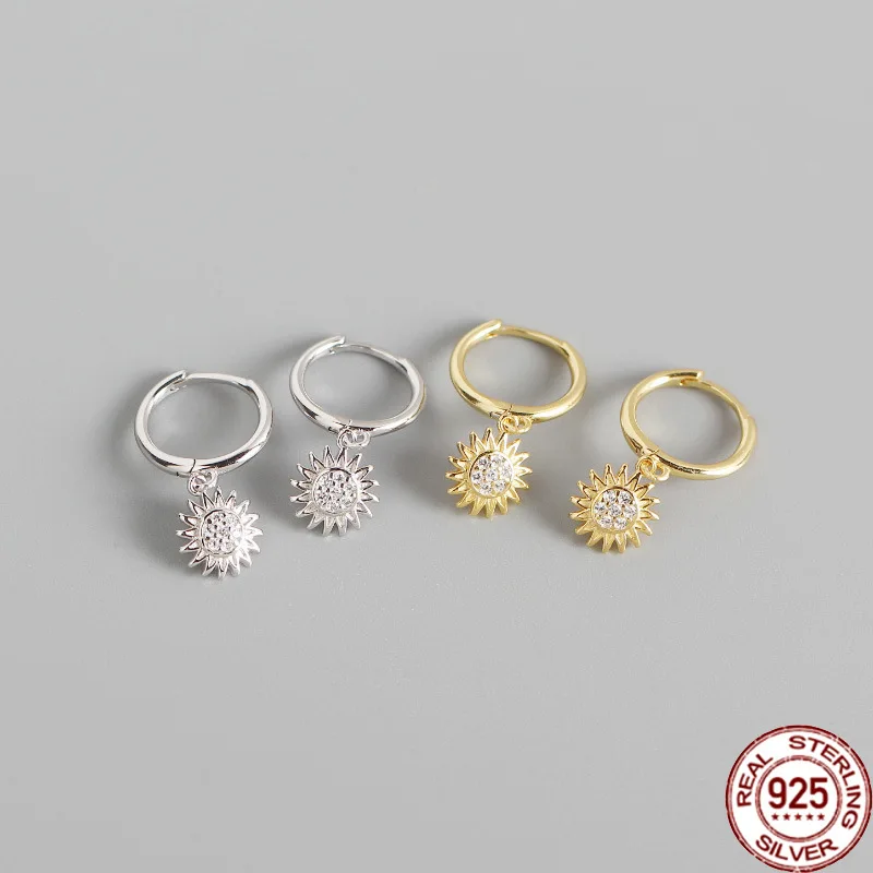

Серьги-кольца из серебра 925 пробы с фианитами