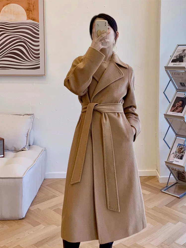 Рисунок 3 - Женское шерстяное пальто средней длины