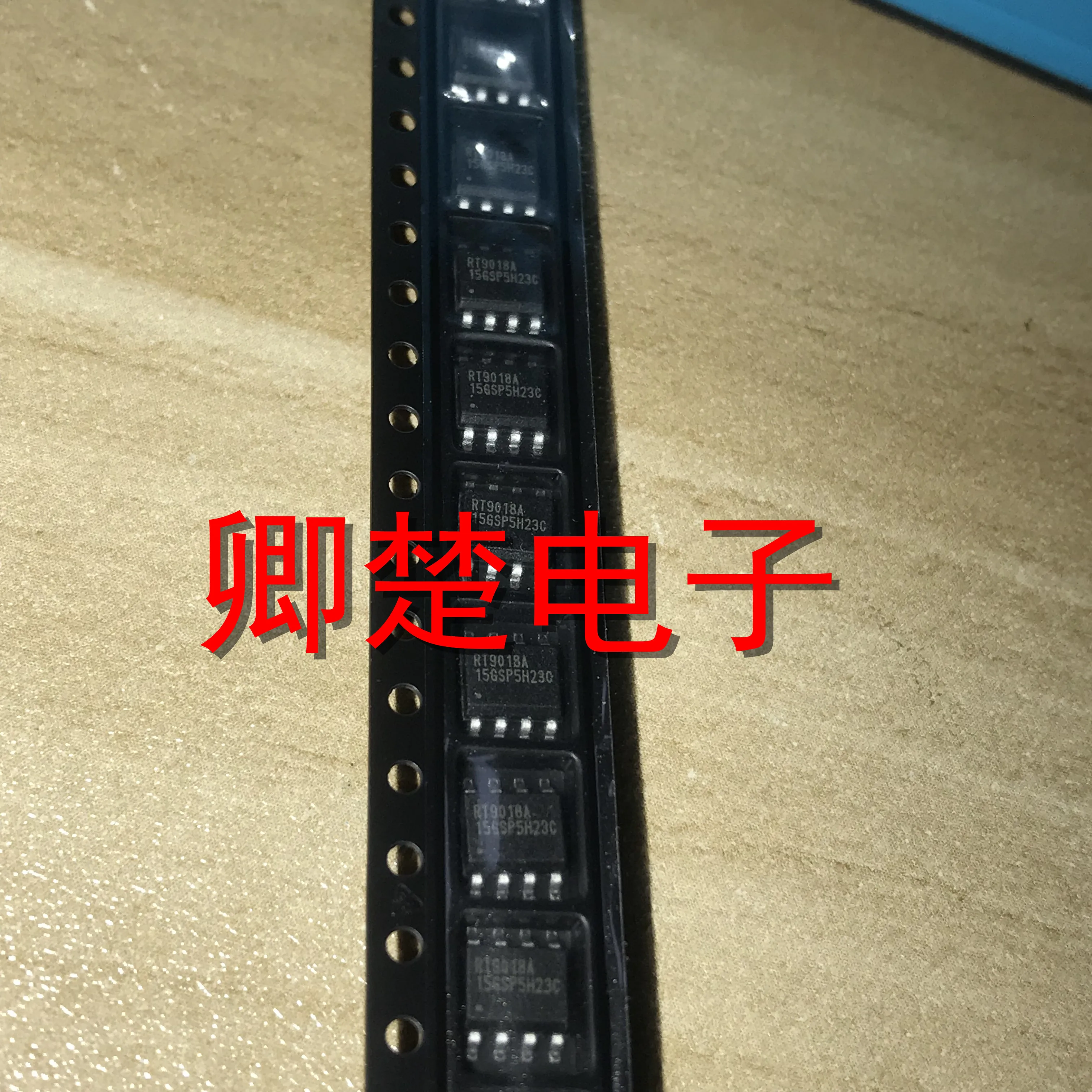 

30pcs original new RT9018A-15GSP SOP8