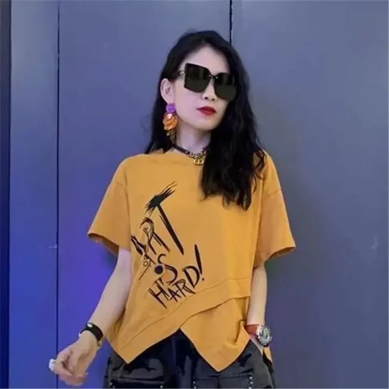 

Irregular Letter Graffiti Print T-shirt Women Summer New Short Sleeve Korea Fashion Vintage Casual Women Loose Tops Wild O-neck