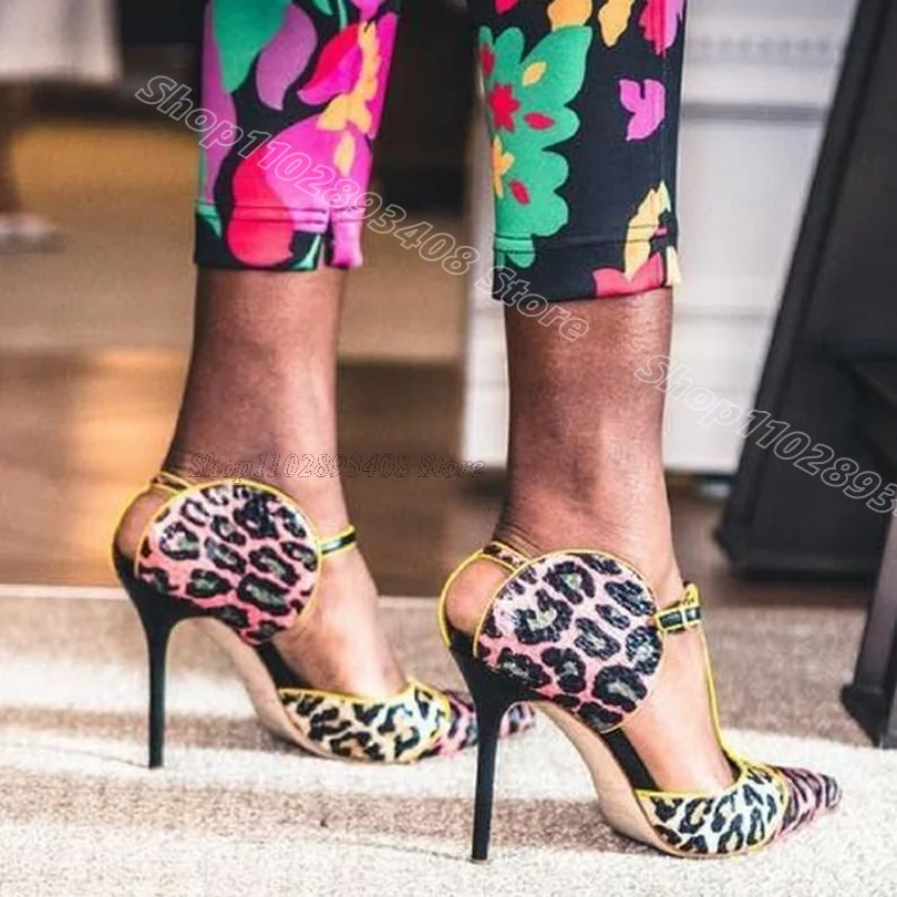 Туфли-лодочки с леопардовым принтом и Т-образным ремешком острый носок