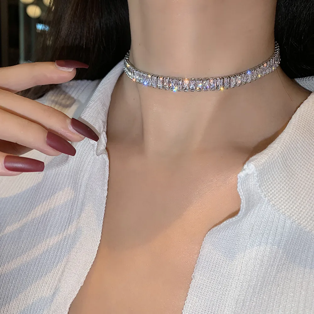 

Fashion Korean Hot Selling Fashion Copper Inlaid Zircon Luxury Shiny Necklace Sexy Ladies Party Necklace Anniversary Gift