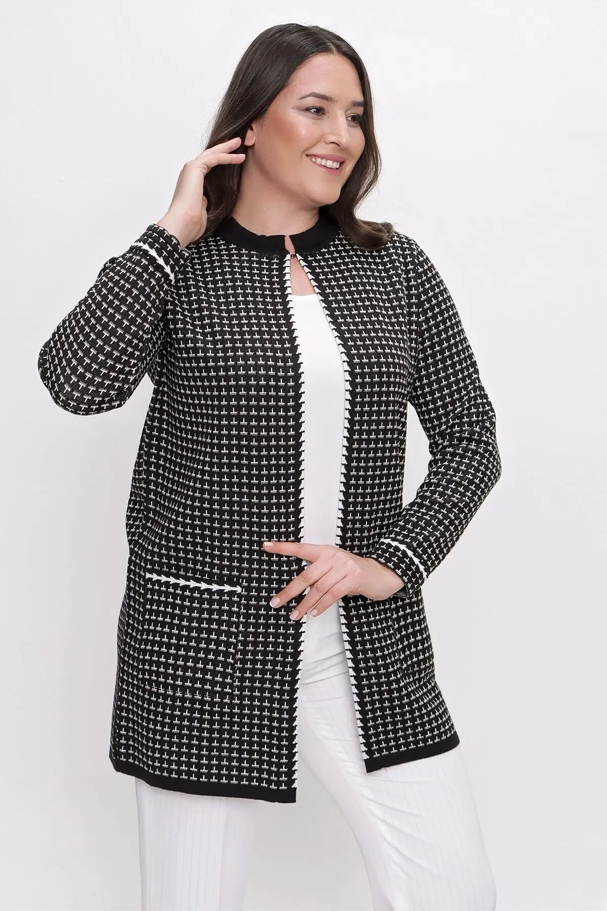 

Women's Cardigan Patterned Acrylic sportswear Plus Size Black With Pocket Casual Knitted Quality Fashion Sweaters Loose Jumper