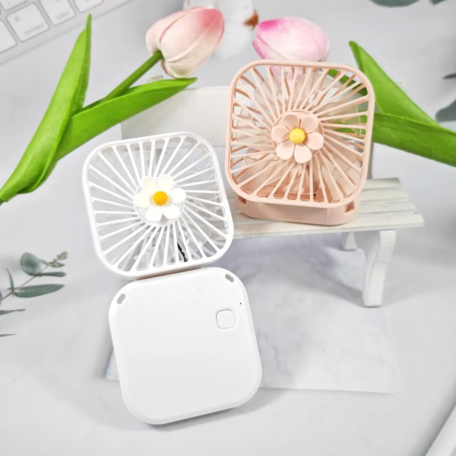 Фото Портативный складной мини-вентилятор Daisy Decor с USB-зарядкой для рабочего стола, офиса и использования на улице №4