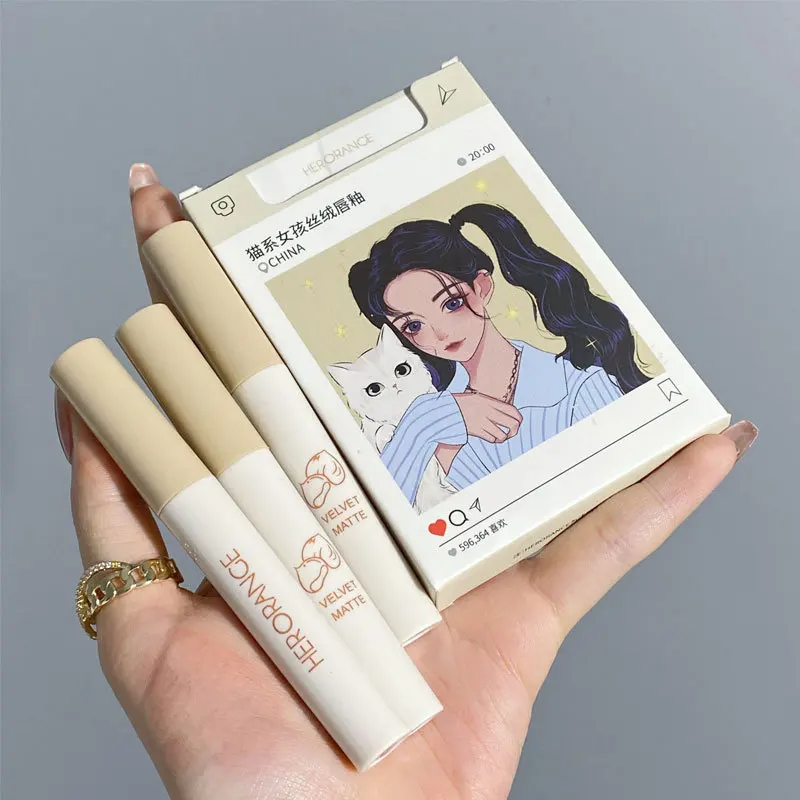 

Ins 2022 five pack Lip Glaze set cat and dog series cigarette box lipstick mirror fog surface white matte lip mud