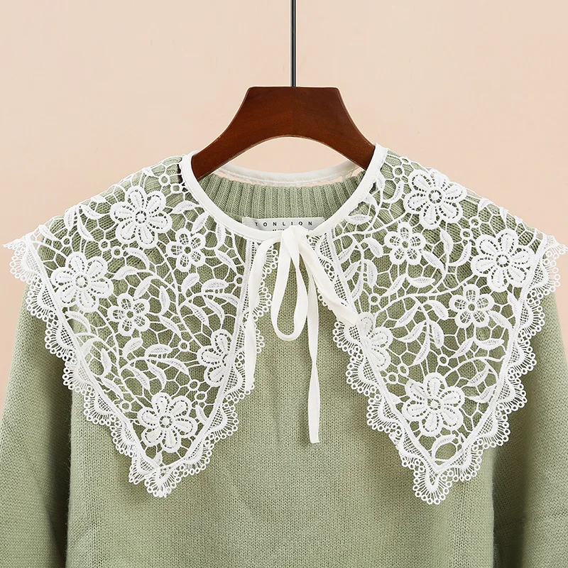 

Women Shirt Floral Lapel Detachable Fake Collar Shawl Retro Lace Hollow Half Shirt Blouse Adjustable Necklace False Collars