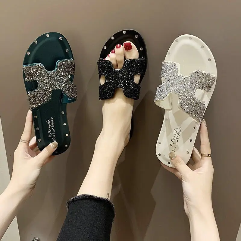 Summer outside wearing net red new rhinestone shoes female student Korean version of the sandals flat holiday flip flops