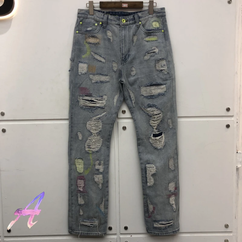 Hip-Hop Distressed Denim Jean Men Women Top Quality Streetwear Black Fluorescent Green Letter Embroidery Denim Damage Hole Pants