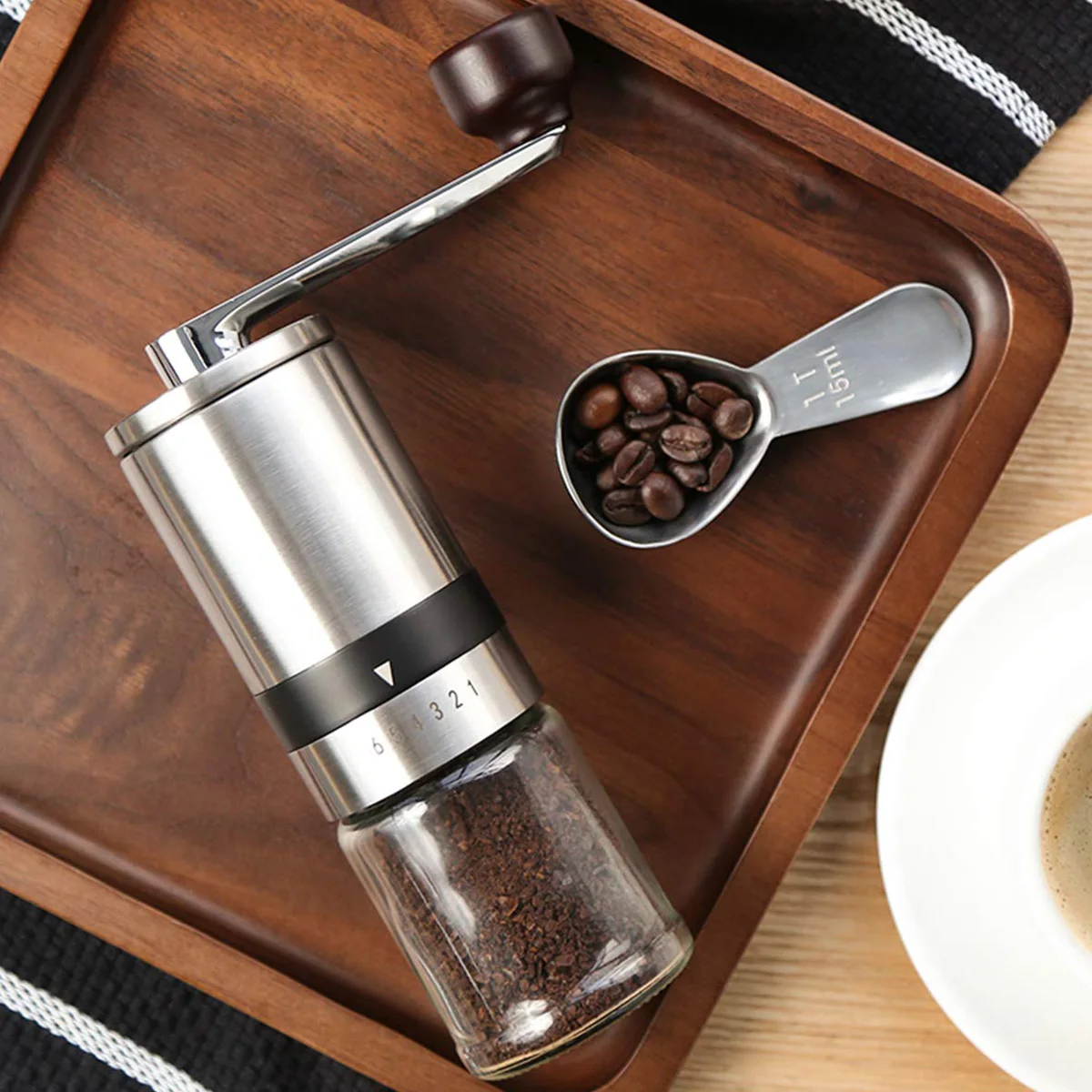 

Новая ручная кофемолка, регулируемая Керамическая ручная кофемолка, компактная портативная ручная кофемолка со съемными зернами