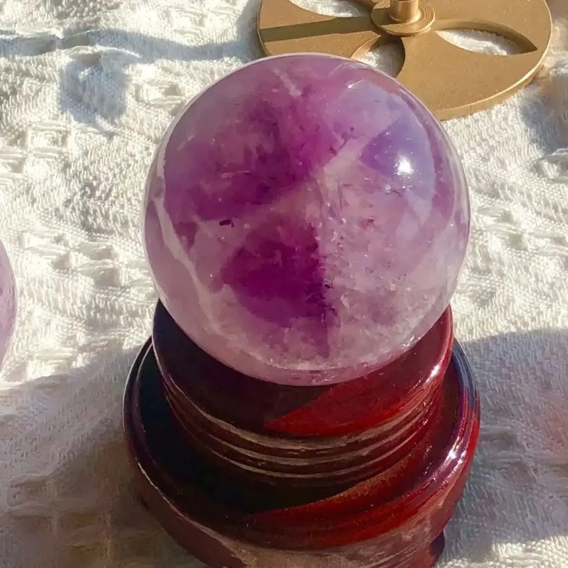 1 шт. натуральный аметист лаванды фантомный камень Сферический исцеляющий