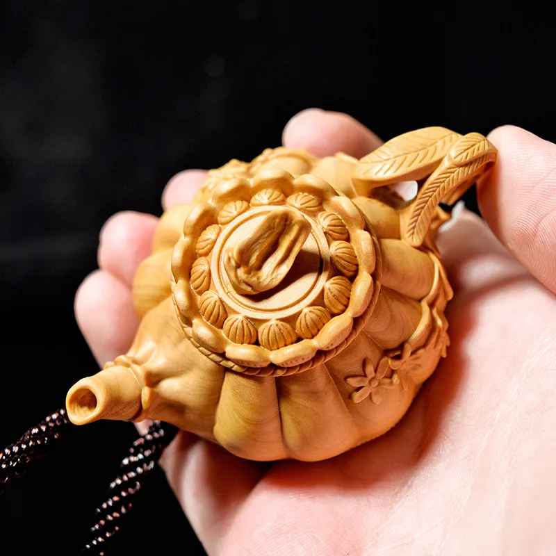 2V06 Горшок из самшита с деревянной ручкой играющий руками маленькие чайные