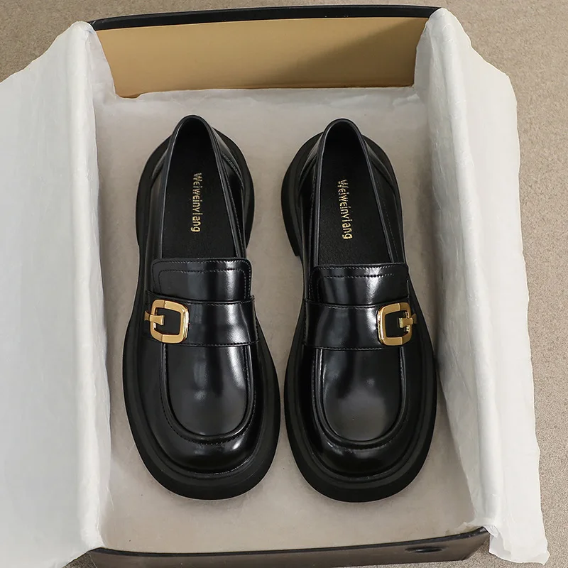 

2023 spring new women's leather shoes mid heel loafers british style casual shoes banquet and office wear Stylish metal design