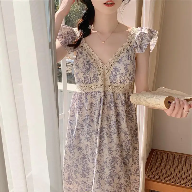 

Французская кружевная домашняя одежда