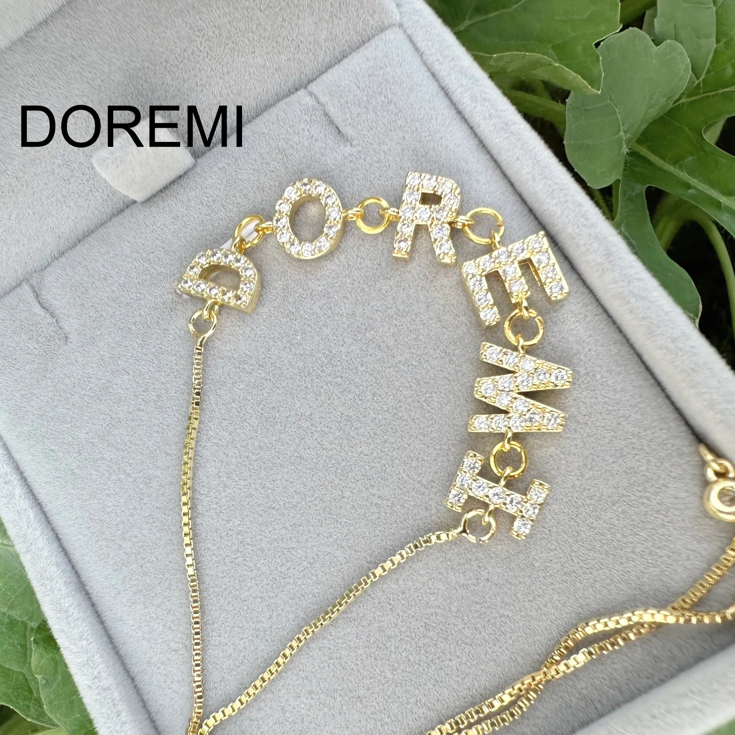 Браслет с алмазными буквами DOREMI