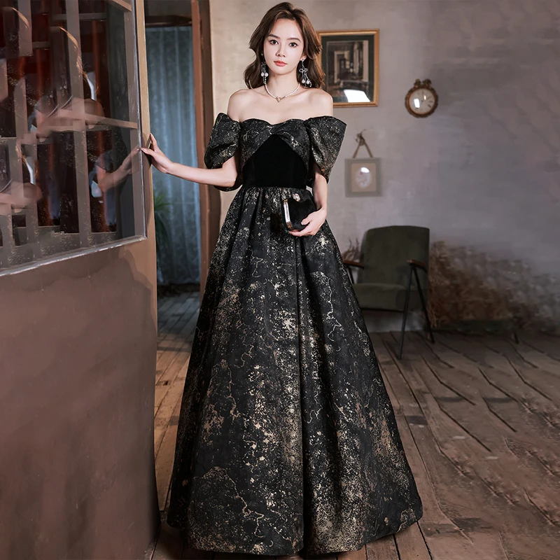 

It's Yiiya Sequins Appliques Evening Dress Short Sleeves Boat Neck Floor Length A-Line Plus size Woman Formal Party Gowns XC043