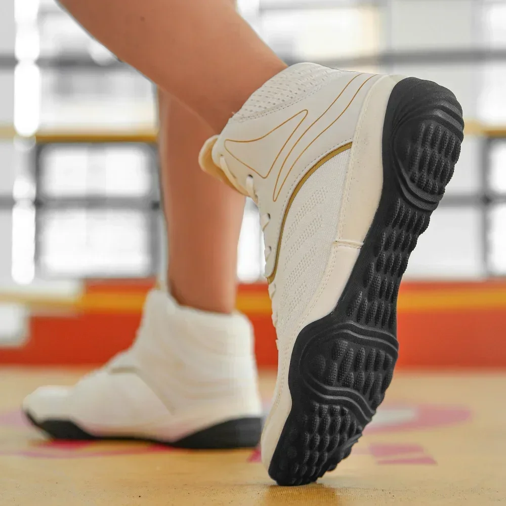 Новые борцовские туфли Легкие кроссовки Размер плюс Боксерские