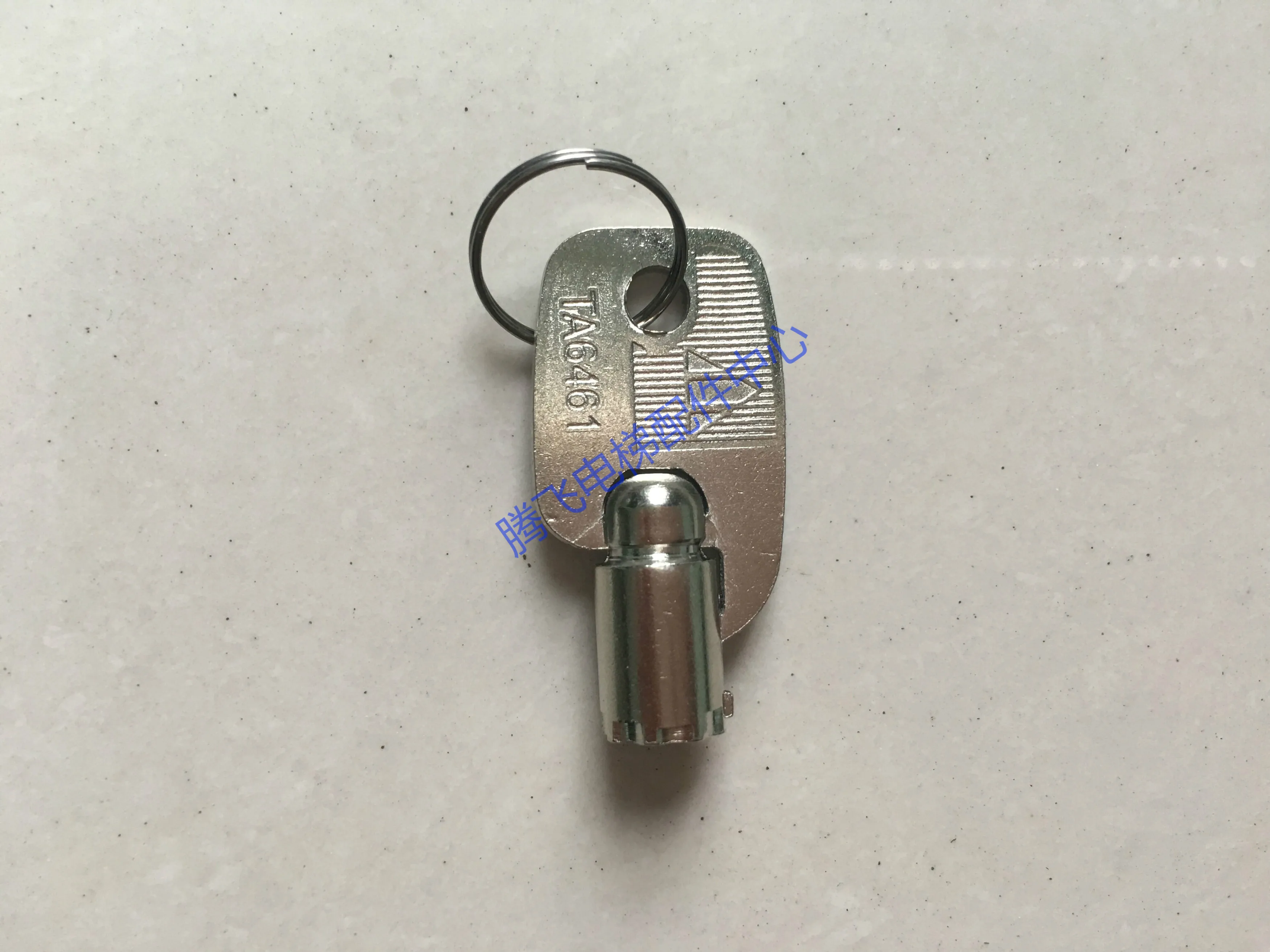 

Ключ для лифта Mitsubishi треугольный ключ 2801/2802/2803/090/900/TA6461