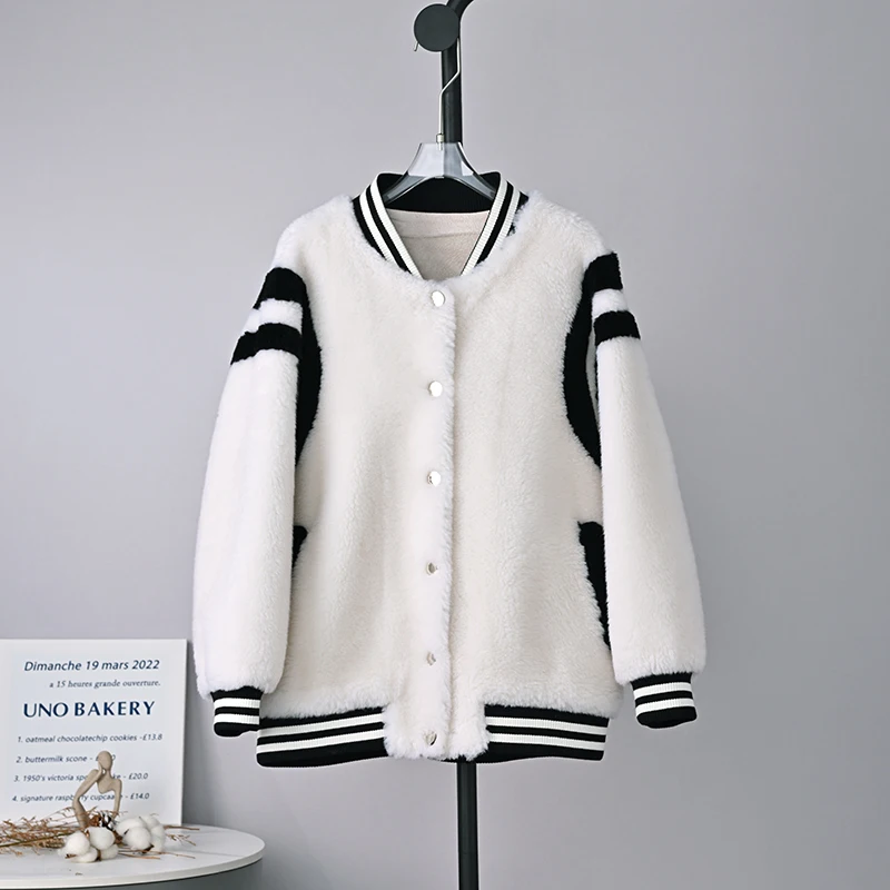 2022 New Women's Autumn Winter Real Fur Overcoats Ladies Loose Genuine Lamb Fur Jackets Female Single Breasted Short Coats C46