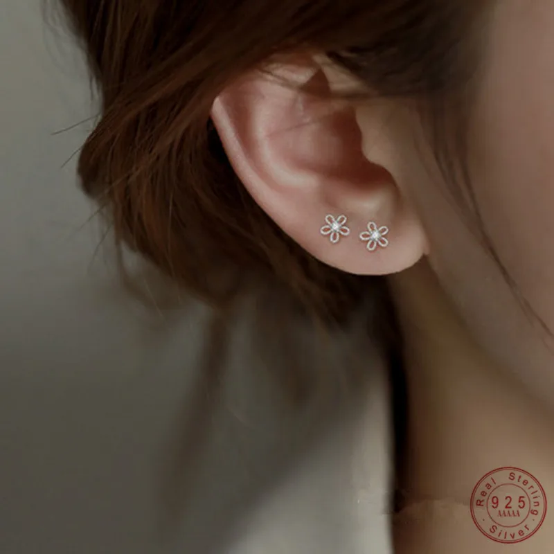 

Серьги женские маленькие из серебра 925 пробы с цирконами