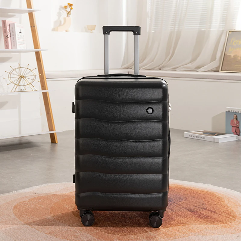 Чемодан дорожный на колесиках