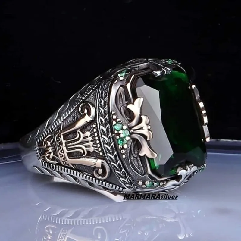 

New Gothic Men's Green Gem Ring Fashion Bicolor Gold Metal Ring Jewelry Accessories Men's Gift Wholesale