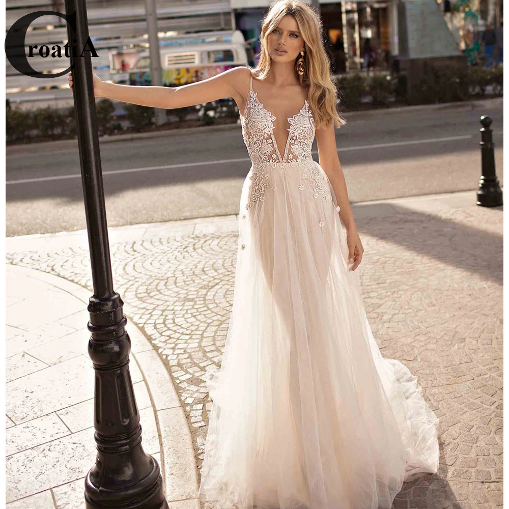 

Croadia Bohemian Beach Wedding Dress Spaghetti Straps Fashion New Vestido De Noiva Gelinlik Dubai Bridal Engagement Robe Mariee