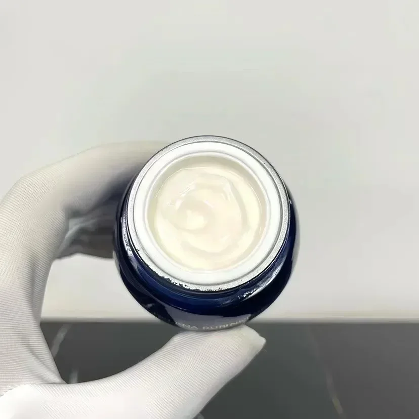 Лосьон Сияющий для лица 200 мл 6.76FL0Z C продукция Pe может быть Daybul. H durtultur agyees Oe 4 Sool